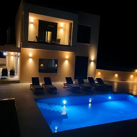 Optimal Villa Áyios Kírikos